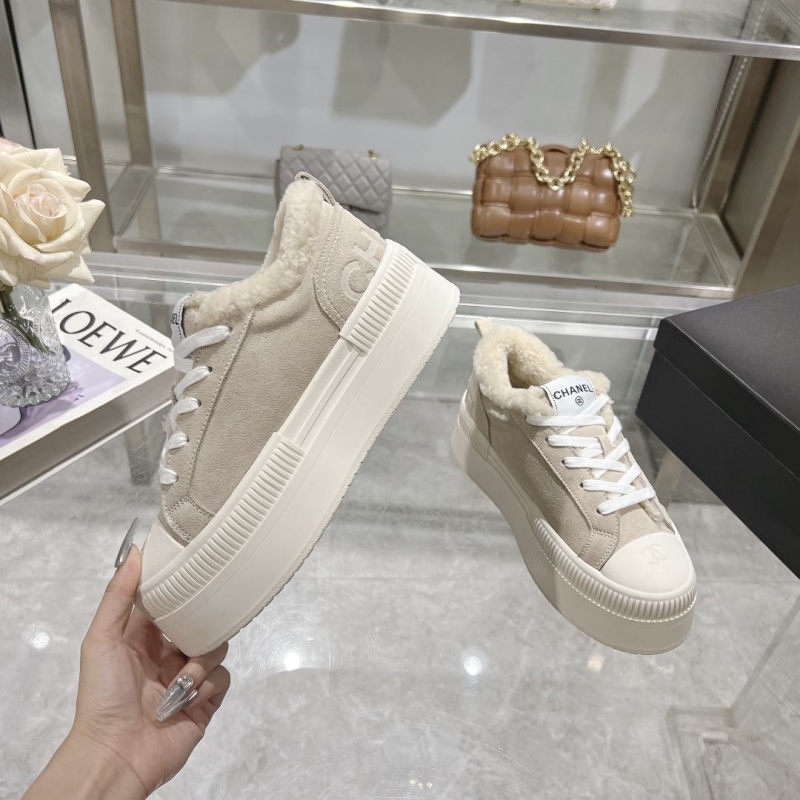 Ch**el sport shoes